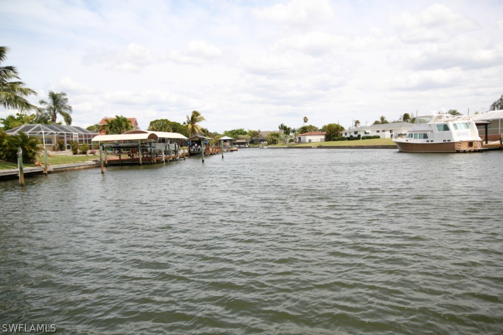 250 Randy Lane Fort Myers Beach, FL 33931 - Photo 8 of 25 Gallery Image 8