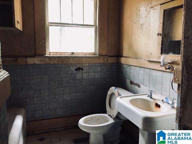 1705 Warrior Road Birmingham, AL 35208 - Photo 7 of 11