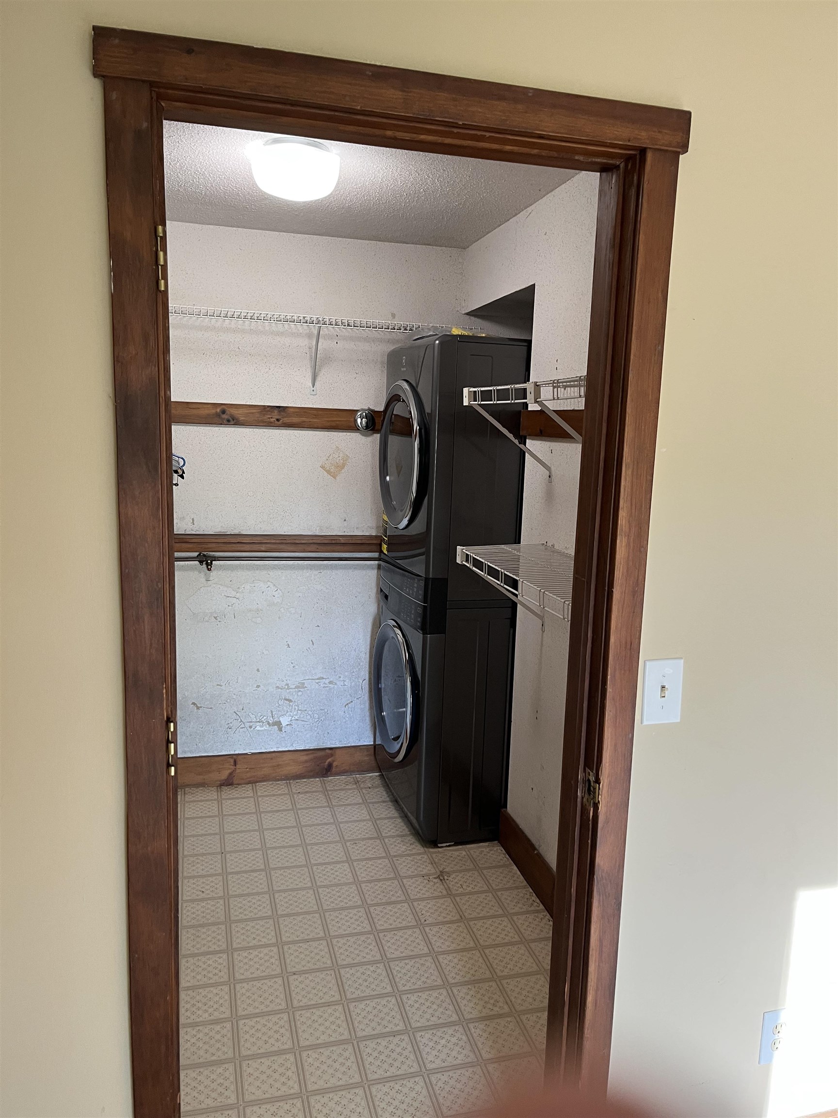 401 Old Quechee Road, Unit 9A Hartford, VT 05059 - Photo 11 of 14