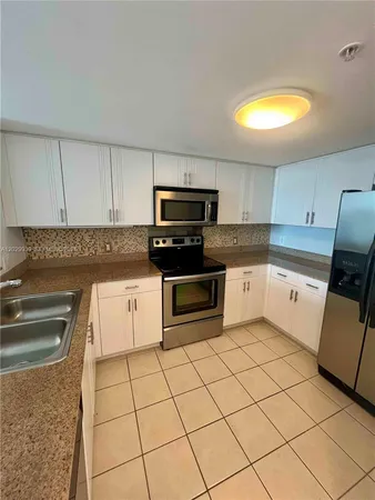 $2,600 | 60 Northwest 37th Avenue, Unit 400, Miami, FL 33125