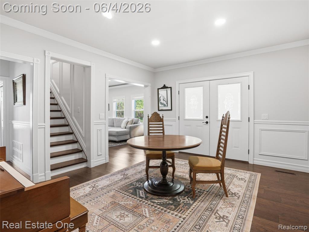879 North Hacker Road Howell, MI 48843 - Photo 15 of 54