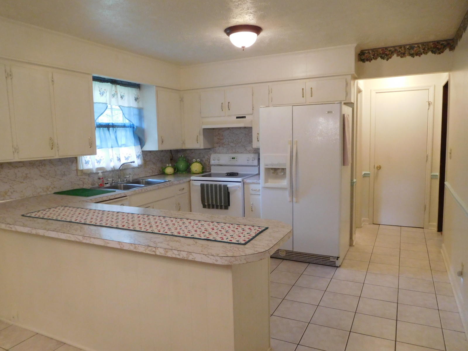 948 Pinebluff Lake Road Aberdeen, NC 28315 - Photo 13 of 28 Kitchen
