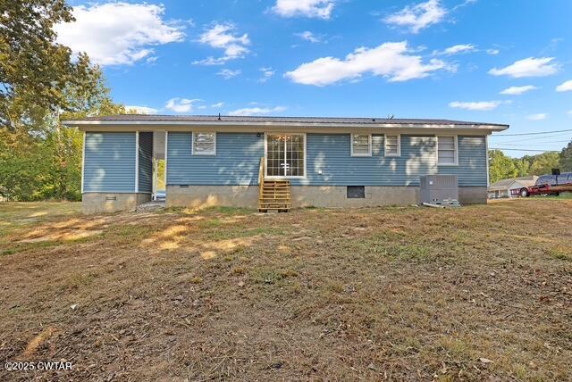 3023 Christmasville Road Jackson, TN 38305 - Photo 20 of 20 a front view of a house with a garden