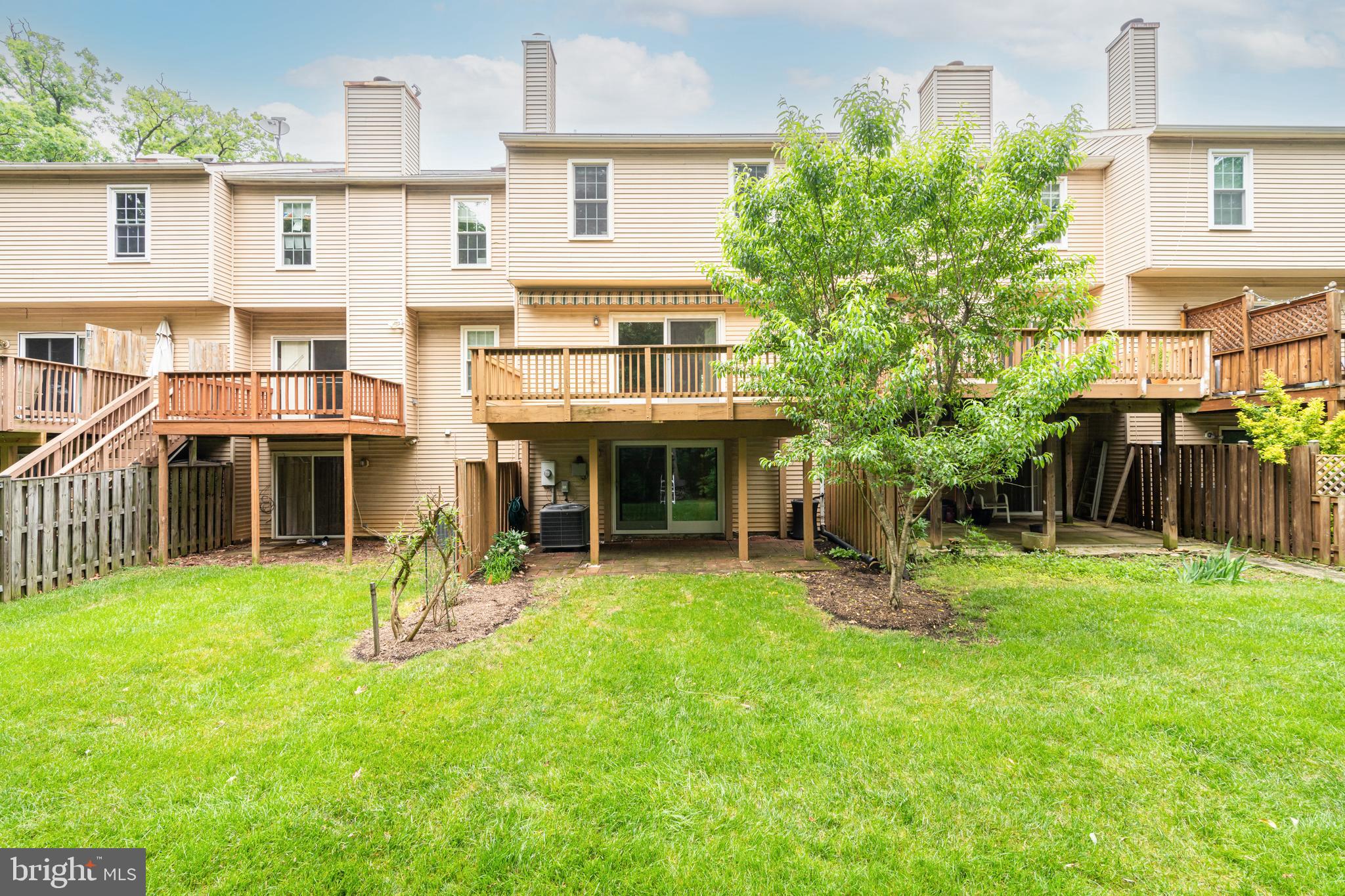 8609 Raglan Road Vienna, VA 22182 - Photo 45 of 83 BACK OF THIS LOVELY HOME