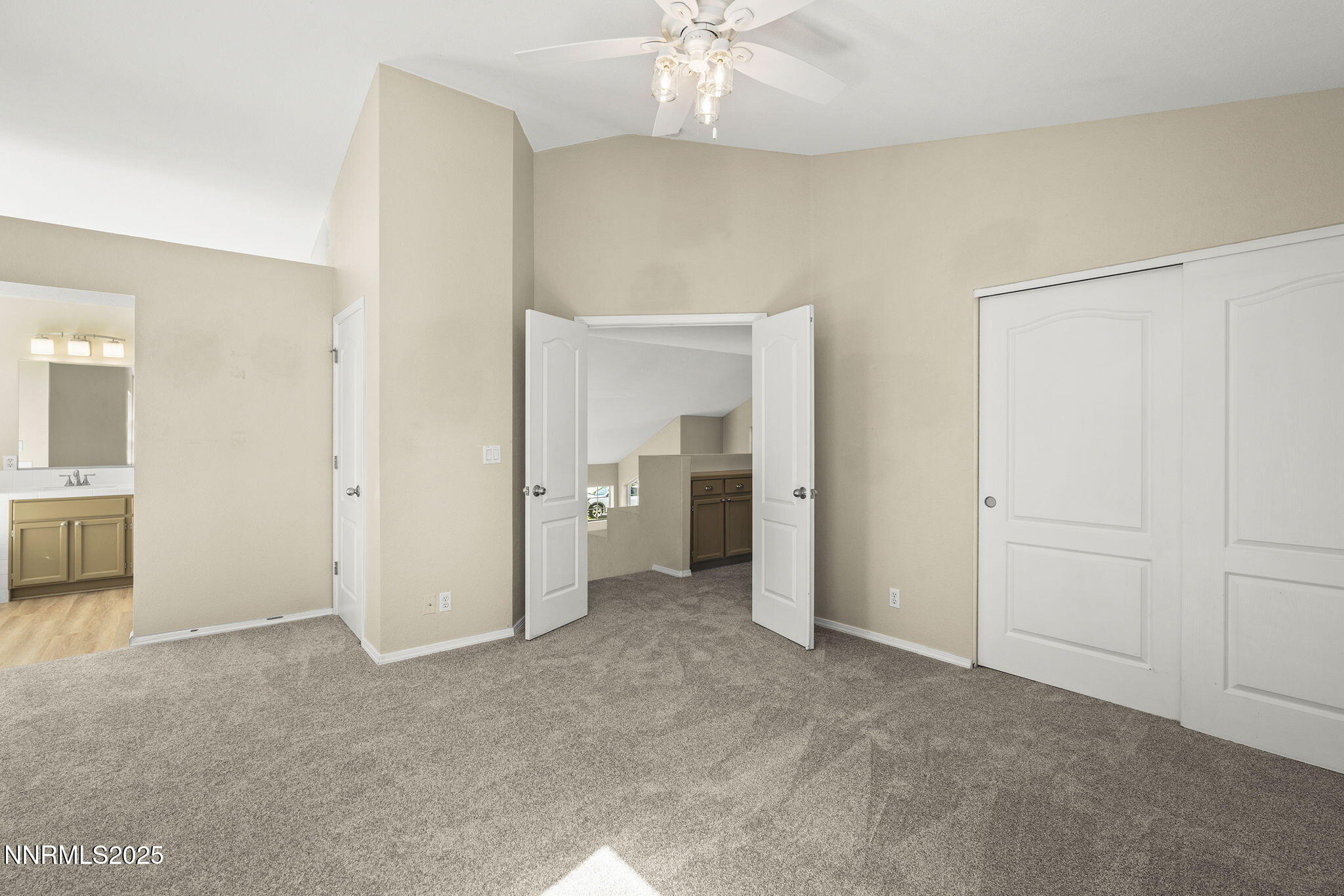 5830 Blue Horizon Drive Reno, NV 89523 - Photo 24 of 41 an empty room with a bathroom