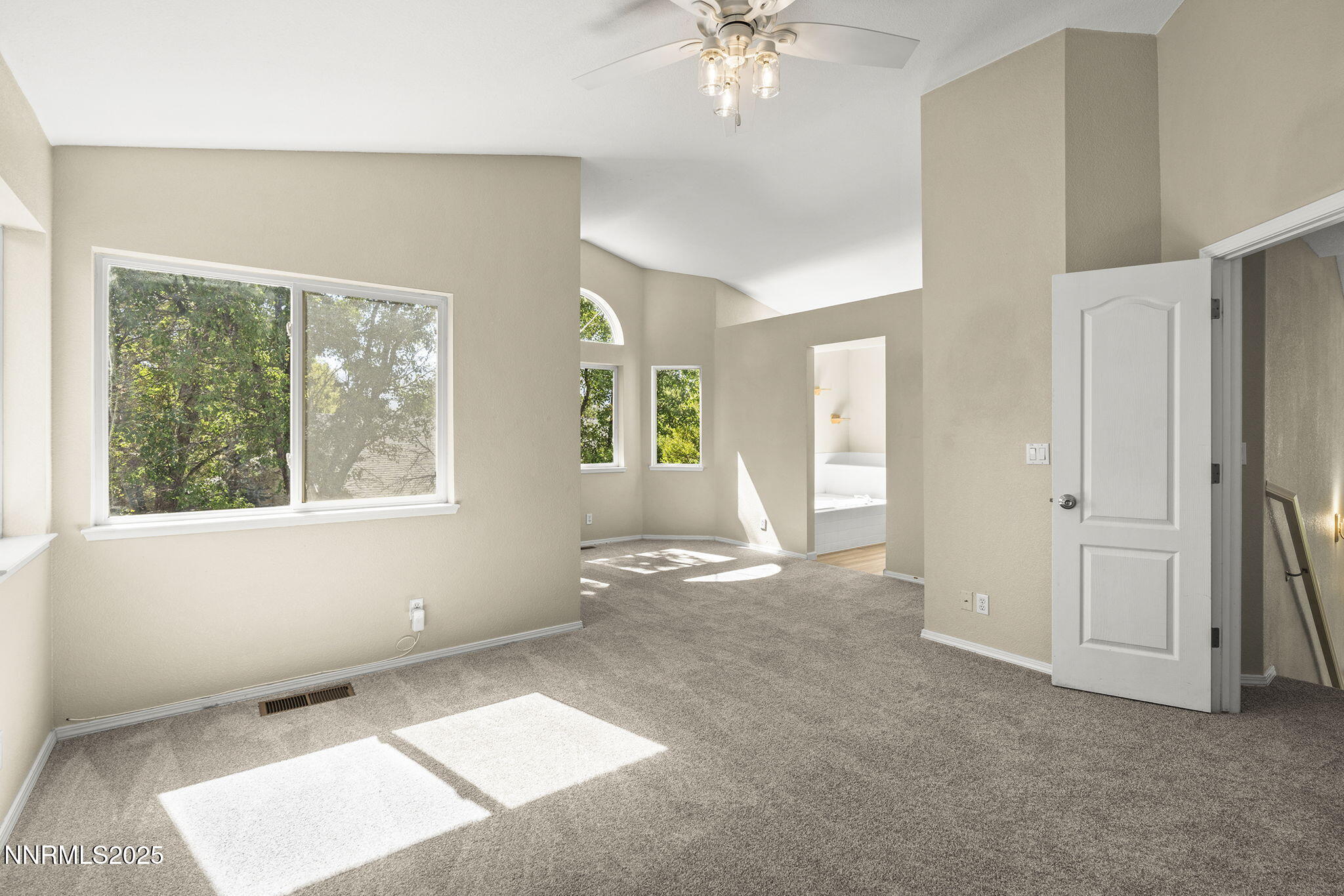 5830 Blue Horizon Drive Reno, NV 89523 - Photo 25 of 41 an empty room with windows and closet