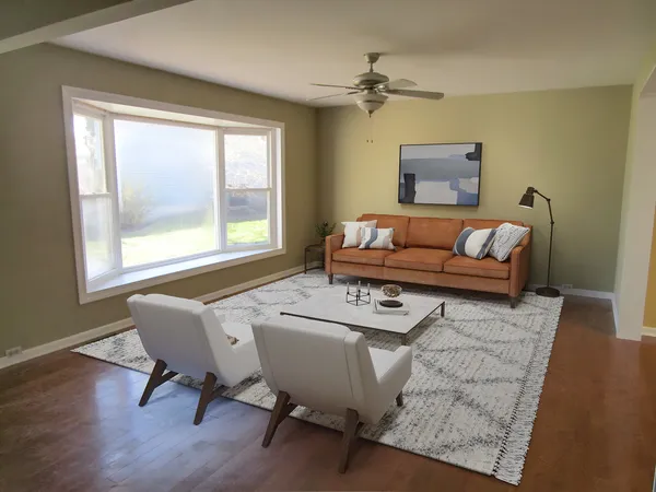 $390,000 | 104 Oxford Place, Bloomingdale, IL 60108