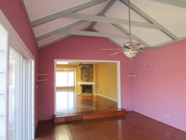 $390,000 | 104 Oxford Place, Bloomingdale, IL 60108