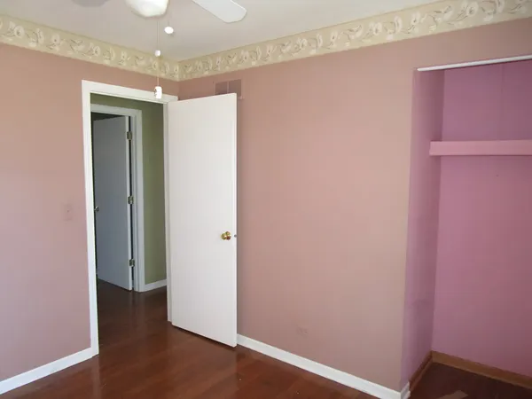 $390,000 | 104 Oxford Place, Bloomingdale, IL 60108