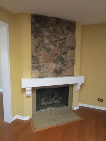 $390,000 | 104 Oxford Place, Bloomingdale, IL 60108