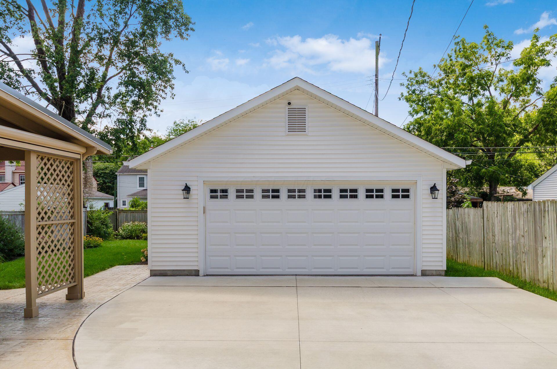235 Fallis Road Columbus, OH 43214 - Photo 24 of 37 Garage