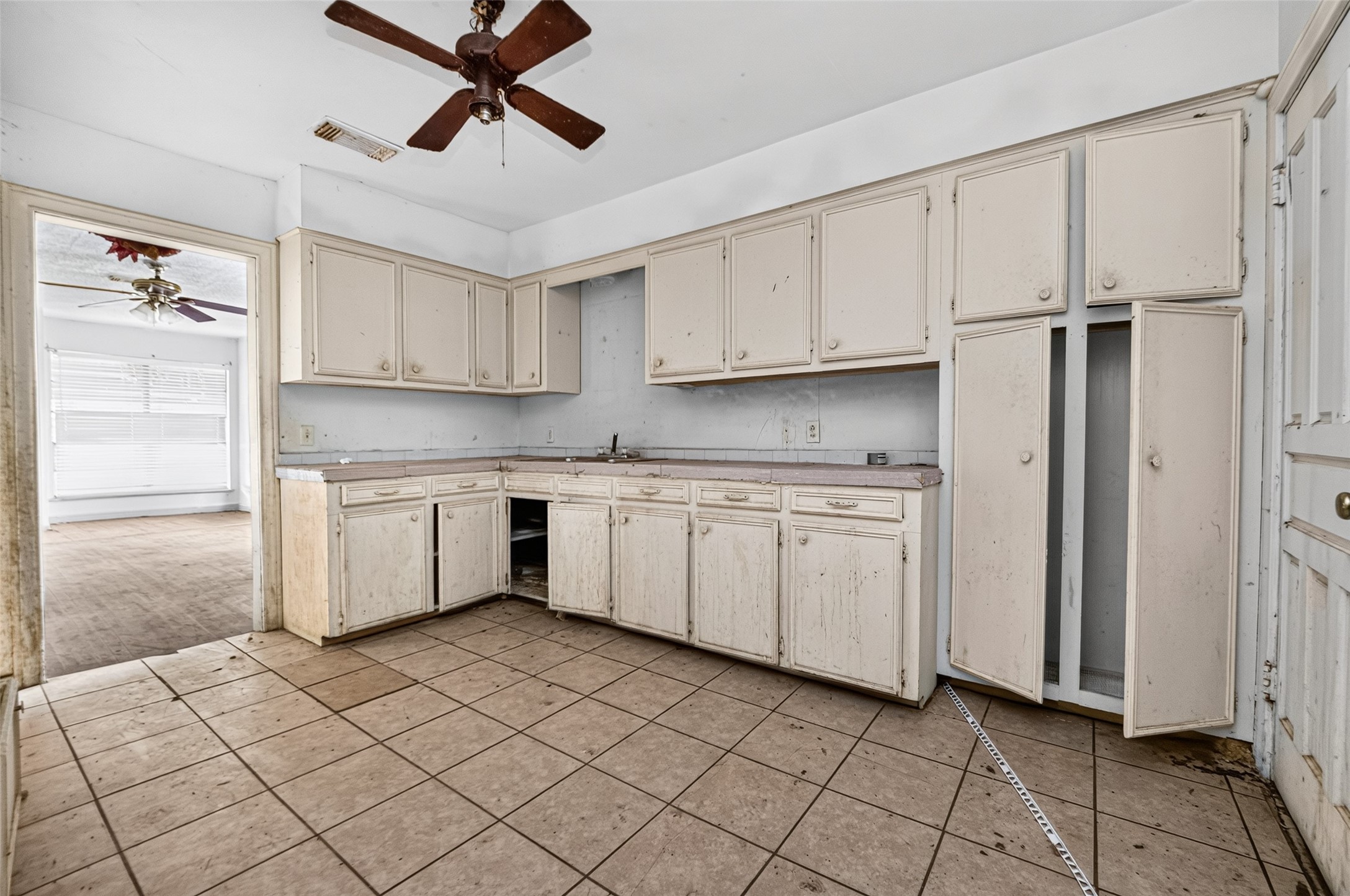 7003 Myrtle Street Houston, TX 77087 - Photo 15 of 29 Gallery Image 15