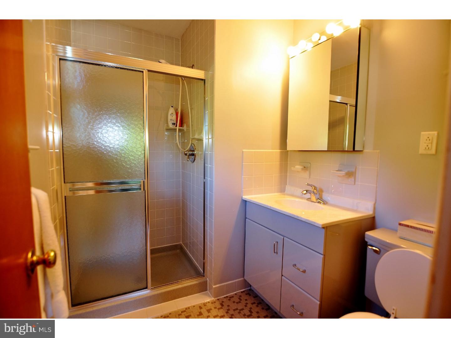 9256 Darlington Road Philadelphia, PA 19115 - Photo 19 of 21 Master Bathroom