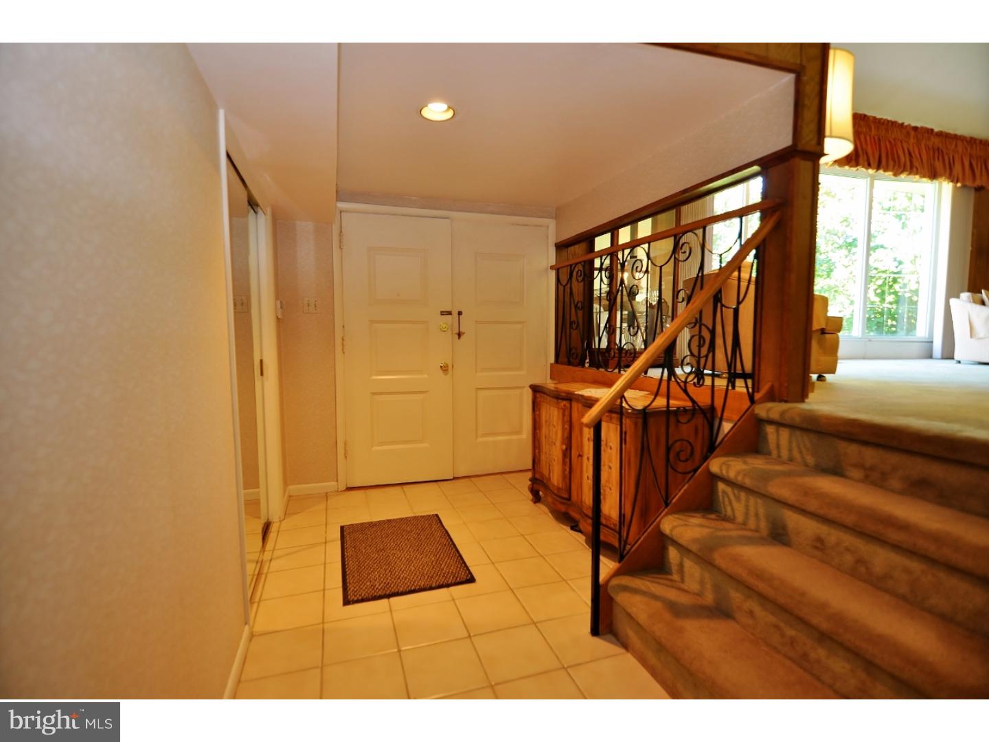 9256 Darlington Road Philadelphia, PA 19115 - Photo 6 of 21 Foyer