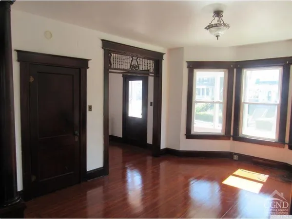 $1,750 | 160 Green, Unit 2, Hudson, NY 12534