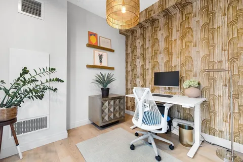 $1,385,000 | 135 Seaport Boulevard, Unit 1503, Boston, MA 02210