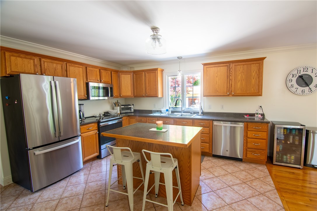 25 Sycamore Drive Westerly, RI 02891 - Photo 6 of 21
