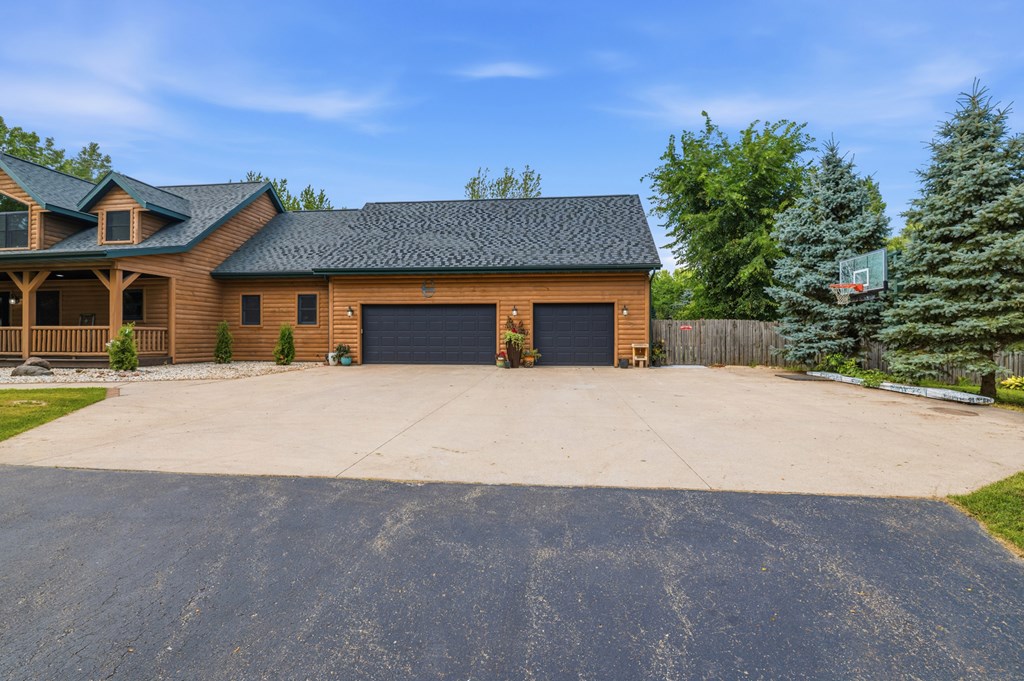4526 Kolb Road Oshkosh, WI 54904 - Photo 69 of 73