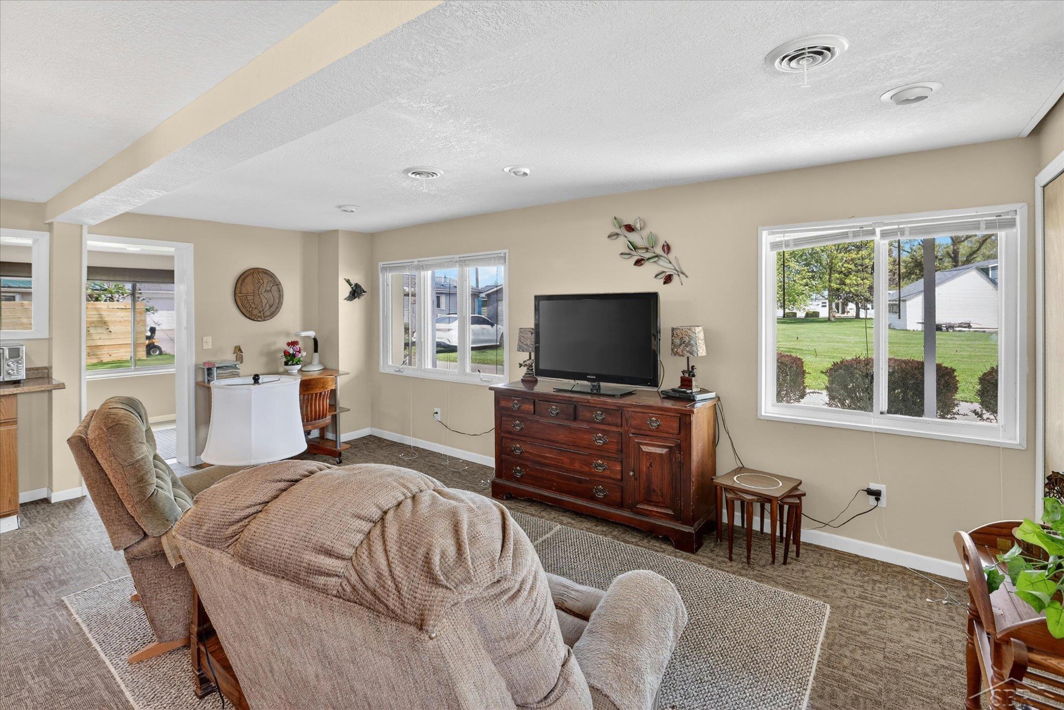 1861 Park Street Sebewaing, MI 48759 - Photo 7 of 41