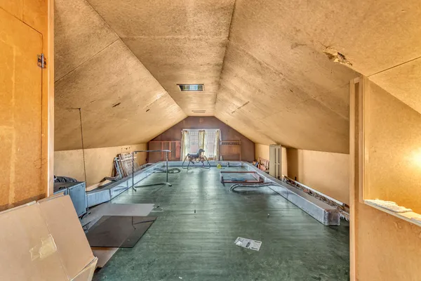 $330,000 | 218 4th Street, Jackson, MI 49201