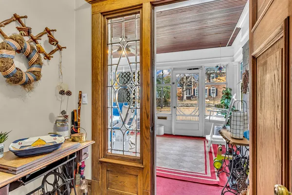 $330,000 | 218 4th Street, Jackson, MI 49201