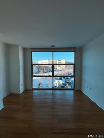 $2,600 | 33 North Water Street, Unit 301, Norwalk, CT 06854