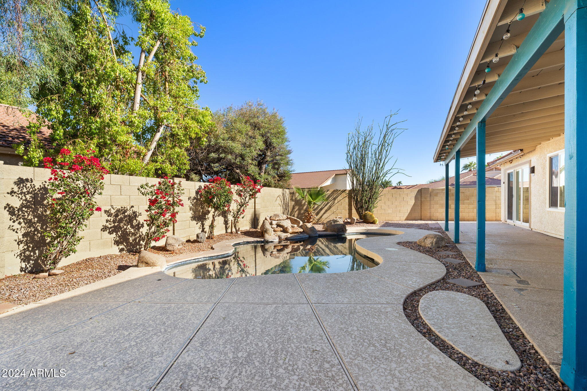 633 South Golden Key Street Gilbert, AZ 85233 - Photo 12 of 23 015__633 S Golden Key St