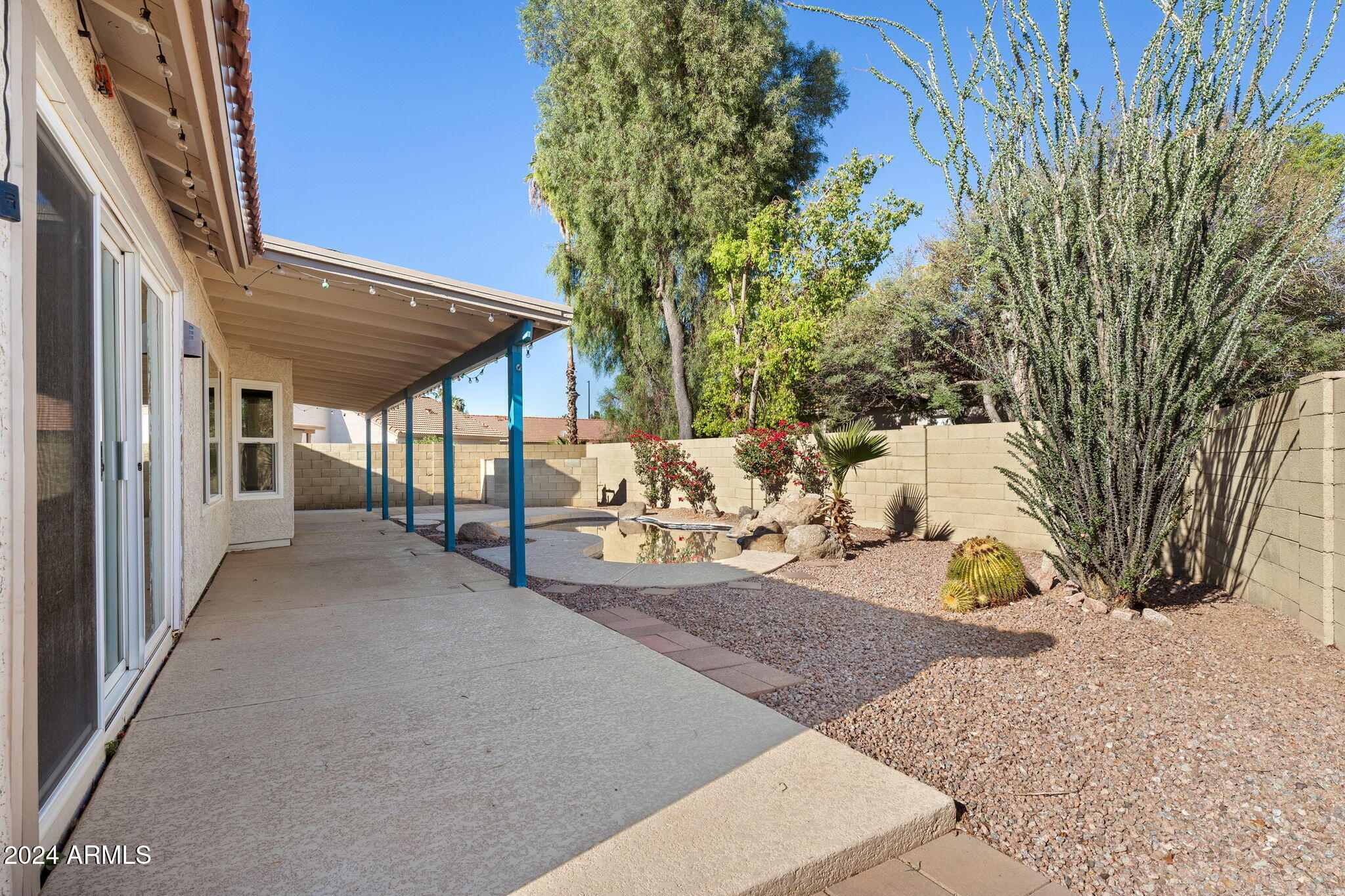 633 South Golden Key Street Gilbert, AZ 85233 - Photo 14 of 23 017__633 S Golden Key St