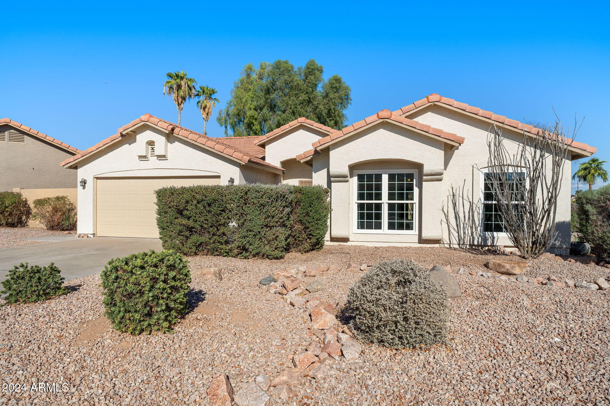 001__633 S Golden Key St
