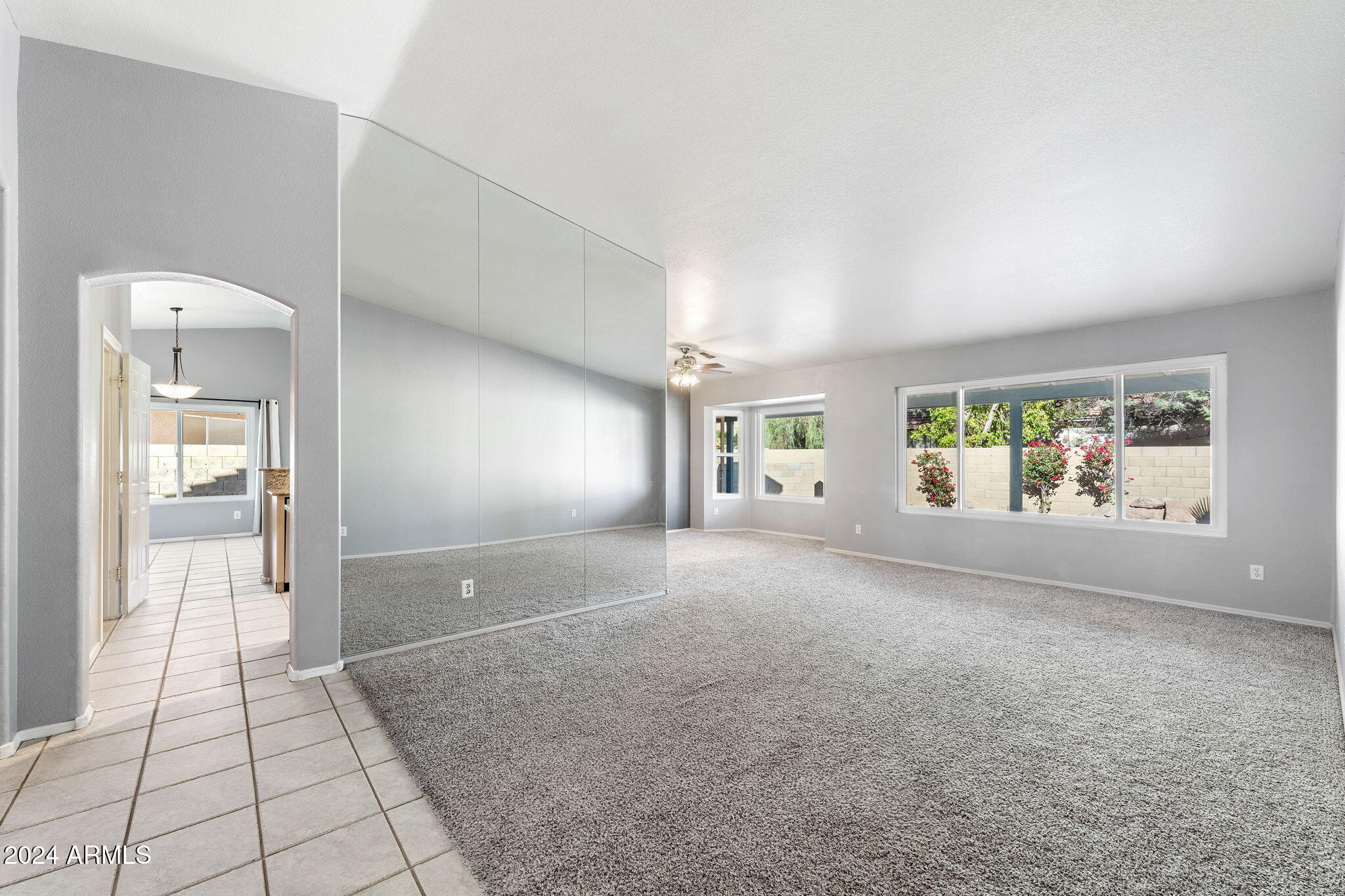 005__633 S Golden Key St