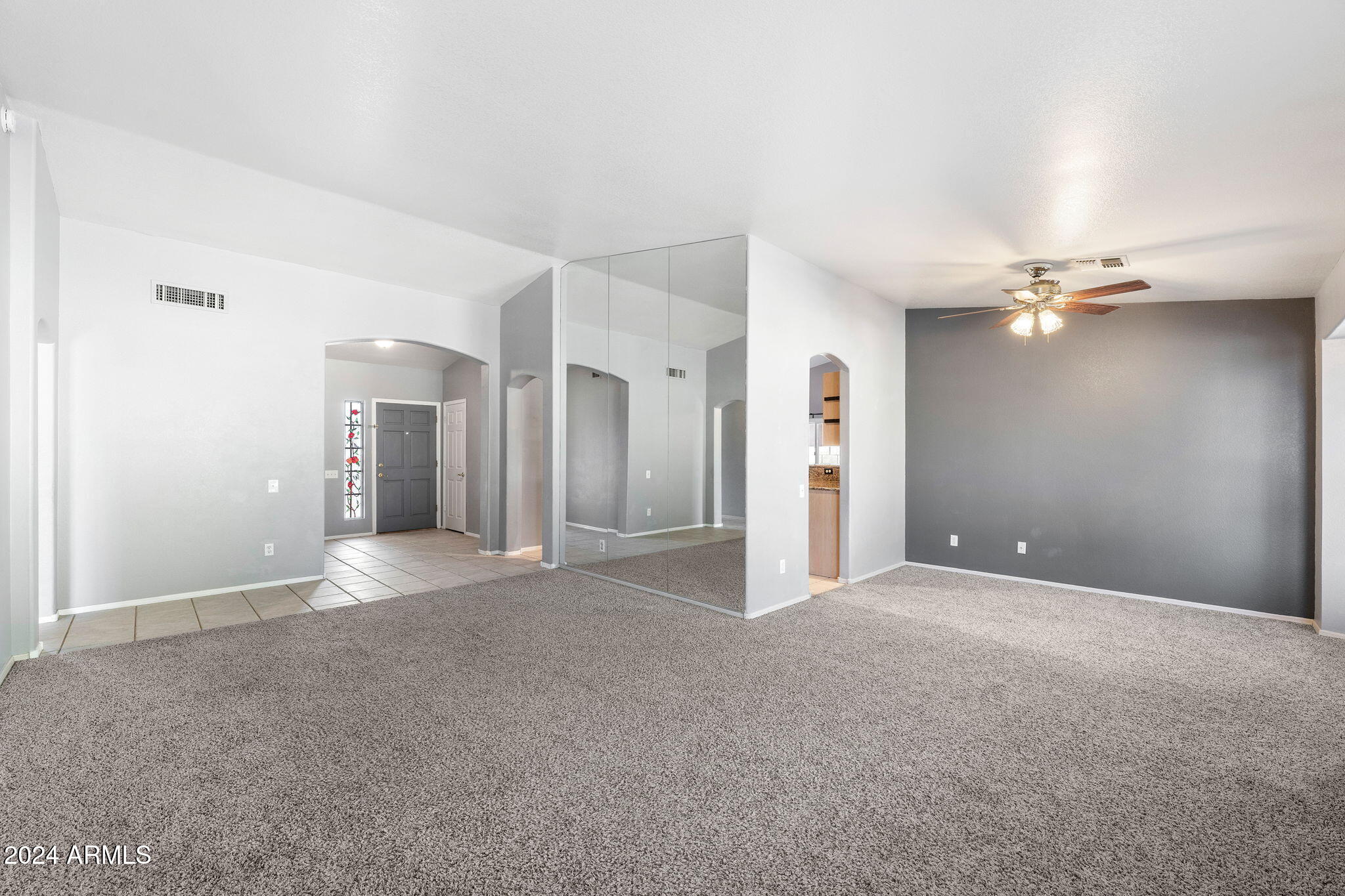 002__633 S Golden Key St