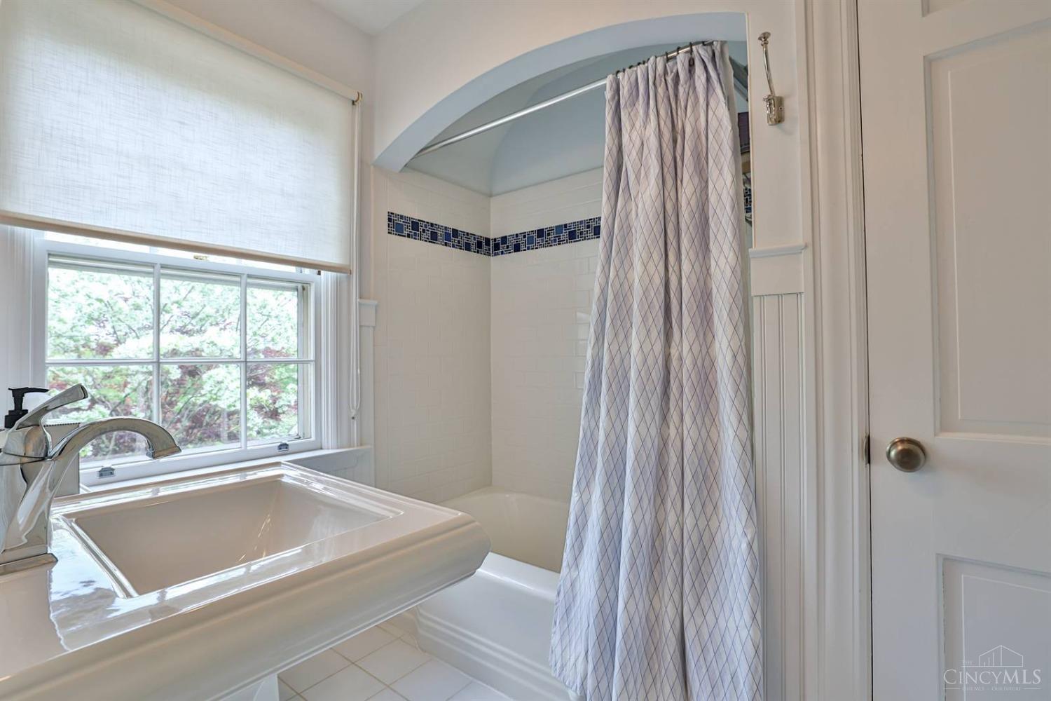 930 Edwards Road Cincinnati, OH 45208 - Photo 36 of 60 Gallery Image 36