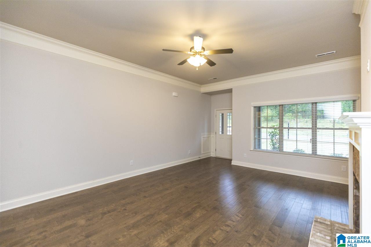 5527 Coach Lane Bessemer, AL 35022 - Photo 6 of 32