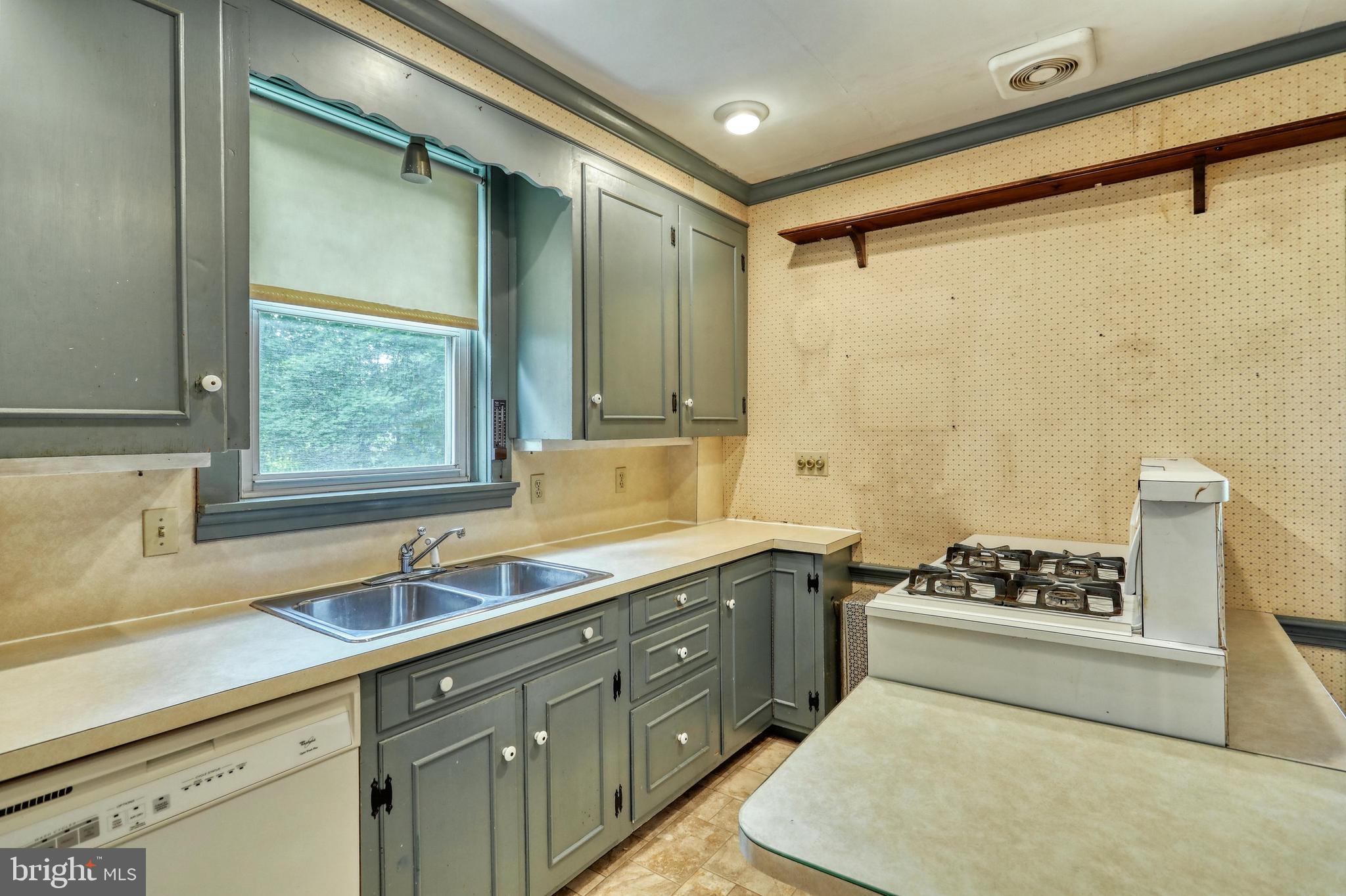 16 Berlin Street Spring Grove, PA 17362 - Photo 16 of 31 Gallery Image 16
