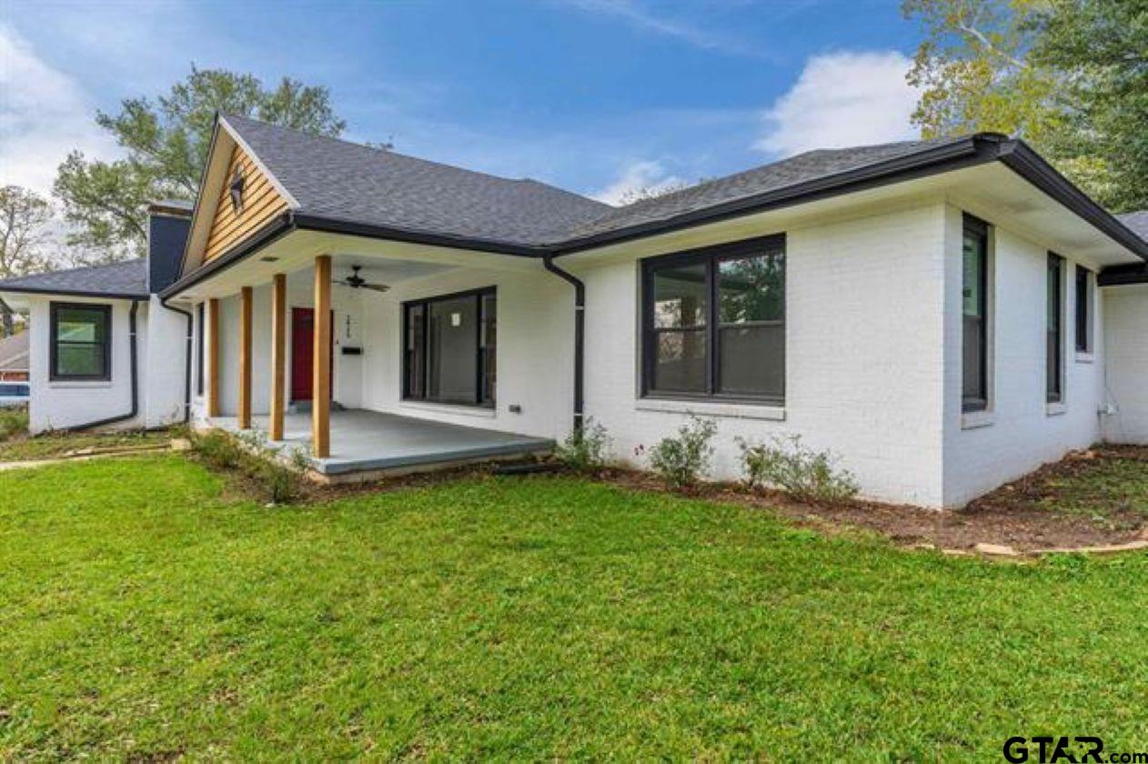 2425 Oak Lane Tyler, TX 75701 - Photo 30 of 33 a view of a house with backyard