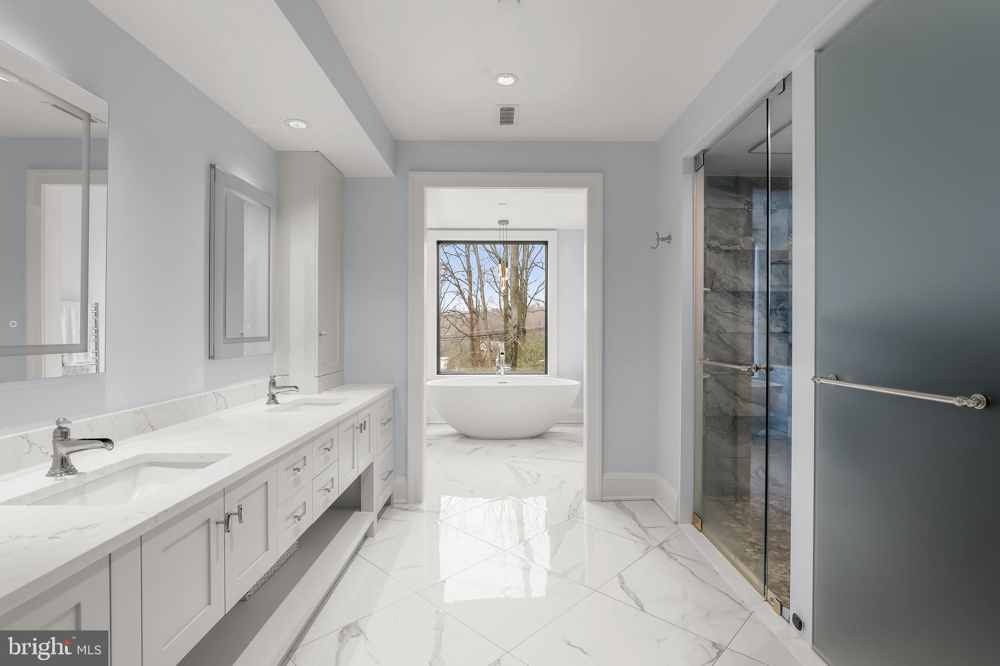 616 Cotterill Road Gibson Island, MD 21056 - Photo 32 of 54 Primary Bath w/ Long Double Vanity, Walk-in Shower