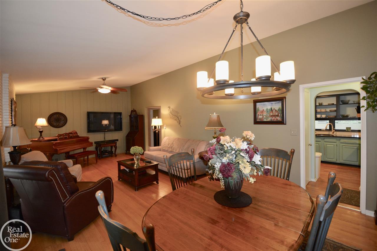 475 Lexington Road Grosse Pointe Farms, MI 48236 - Photo 11 of 40