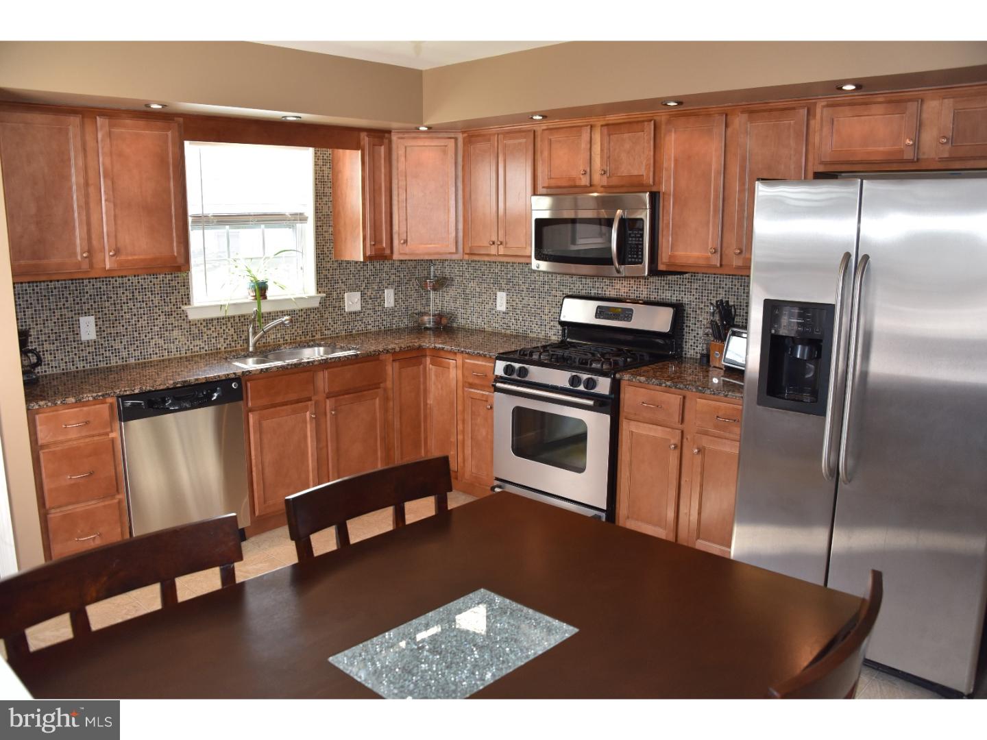 106 Crestview Drive Sinking Spring, PA 19608 - Photo 6 of 25 Gallery Image 6