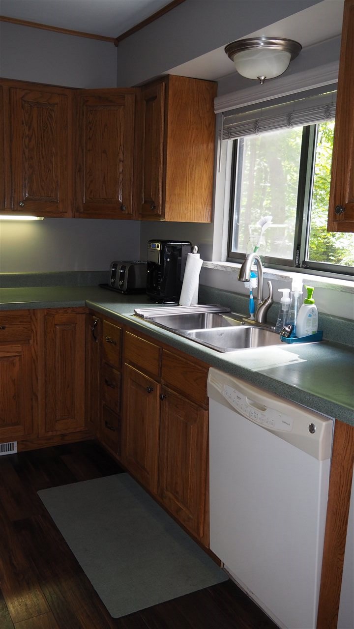 1848 Lardie Road Traverse City, MI 49696 - Photo 15 of 26 1880803-14.JPG