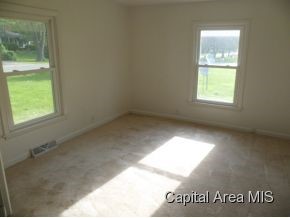 2624 Piper Lane Springfield, IL 62707 - Photo 3 of 10