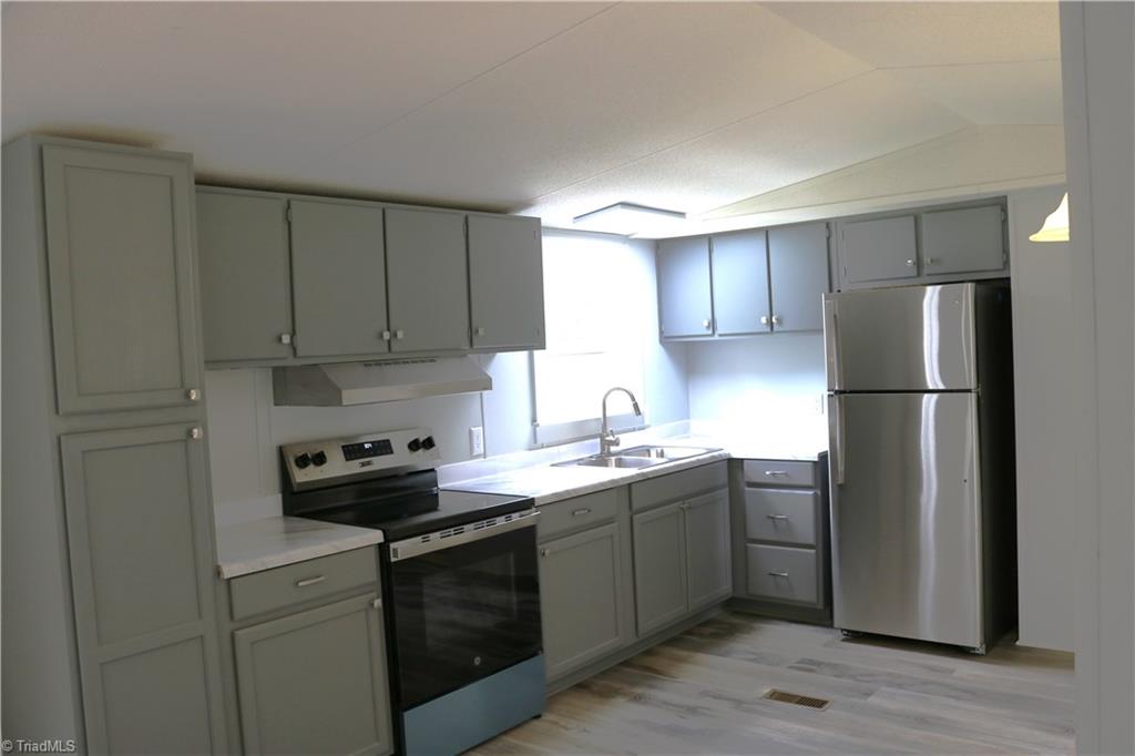 1197 Giles Road Lexington, NC 27295 - Photo 4 of 24 Gallery Image 4
