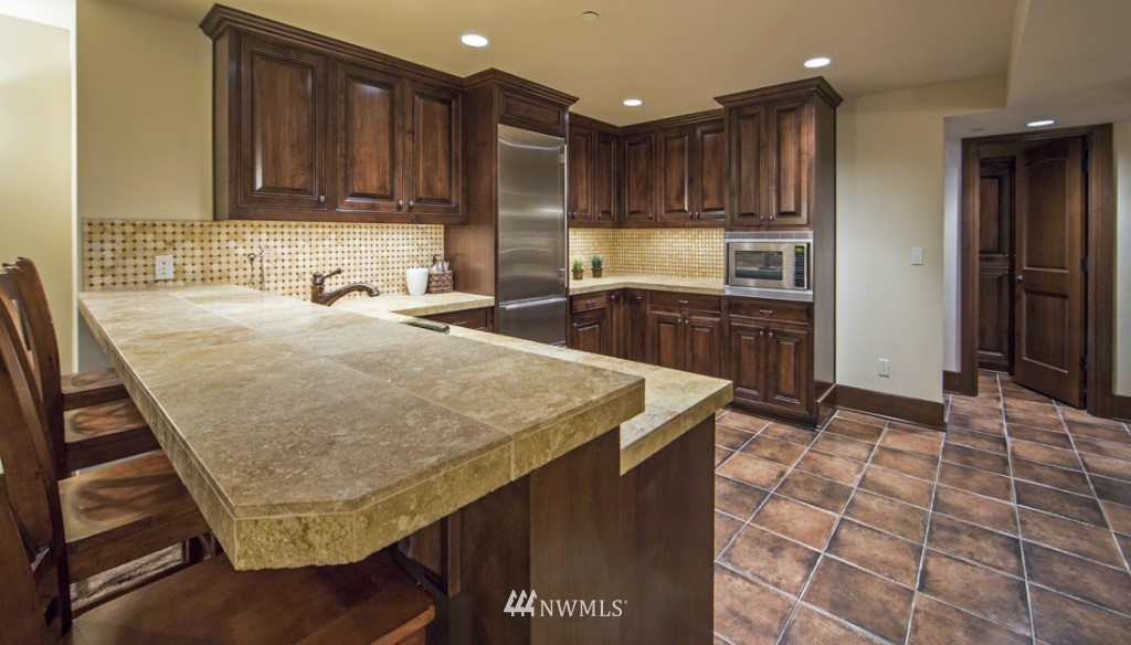 1444 Evergreen Point Road Medina, WA 98039 - Photo 13 of 15 Gallery Image 13