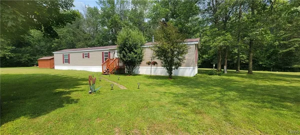 $194,900 | 105 Pray Road, Unit 101, Lisbon, NY 13669