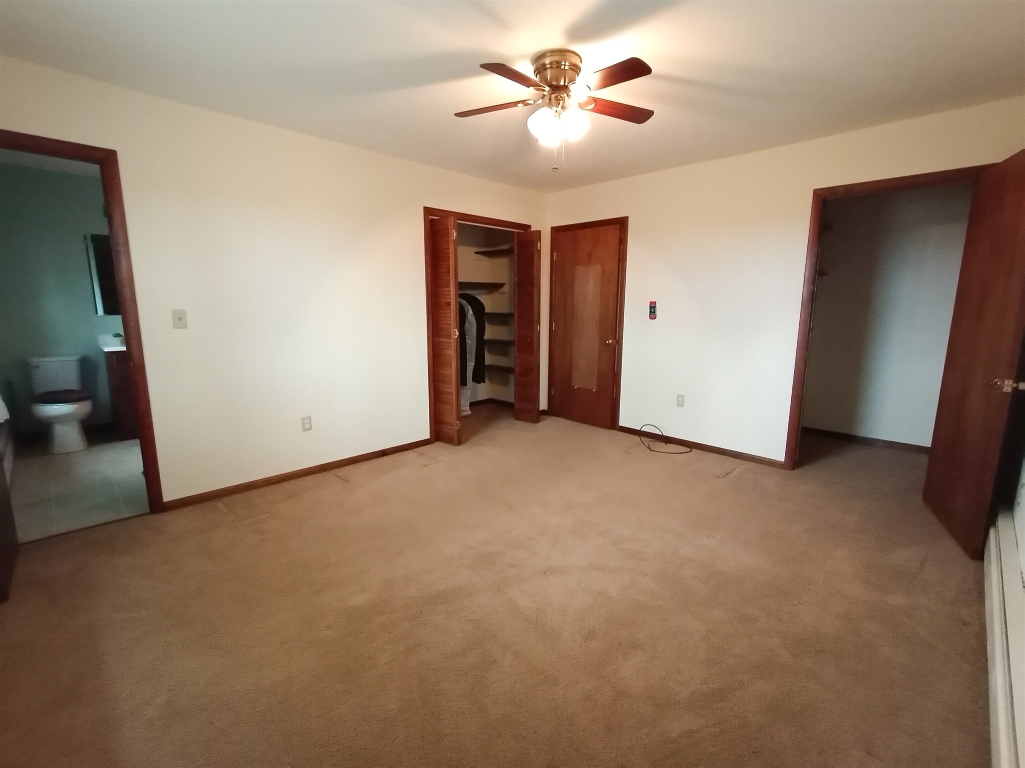 619 Miller Farm Road Staunton, VA 24401 - Photo 26 of 40 a view of empty room with ceiling fan