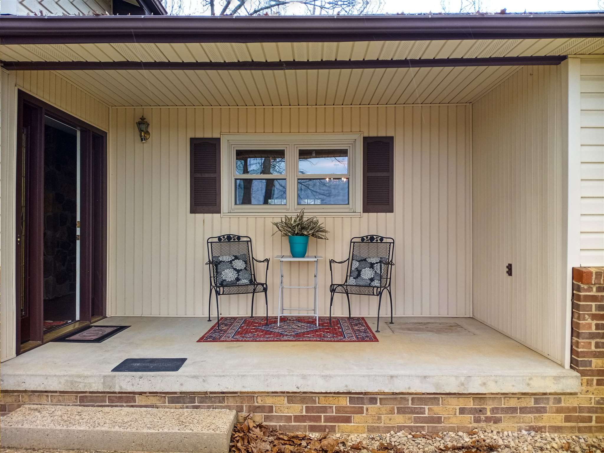 619 Miller Farm Road Staunton, VA 24401 - Photo 4 of 40 a view of a house with sitting area