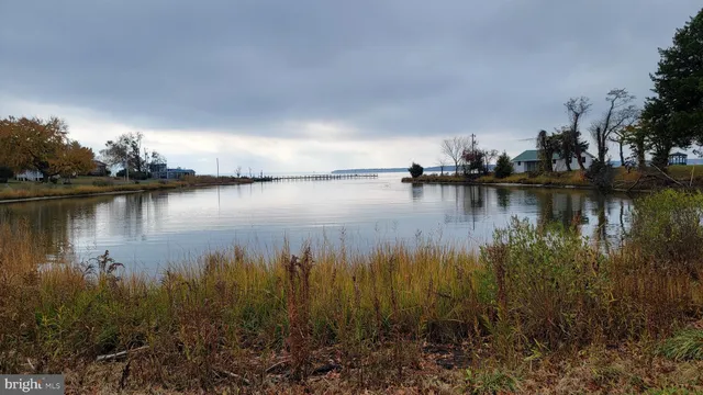 $340,000 | 22719 Lagoon Drive, Bushwood, MD 20618