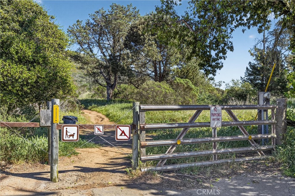 1000 Ridgeway Street Morro Bay, CA 93442 - Photo 37 of 50 Entry to Black Mountain trail.