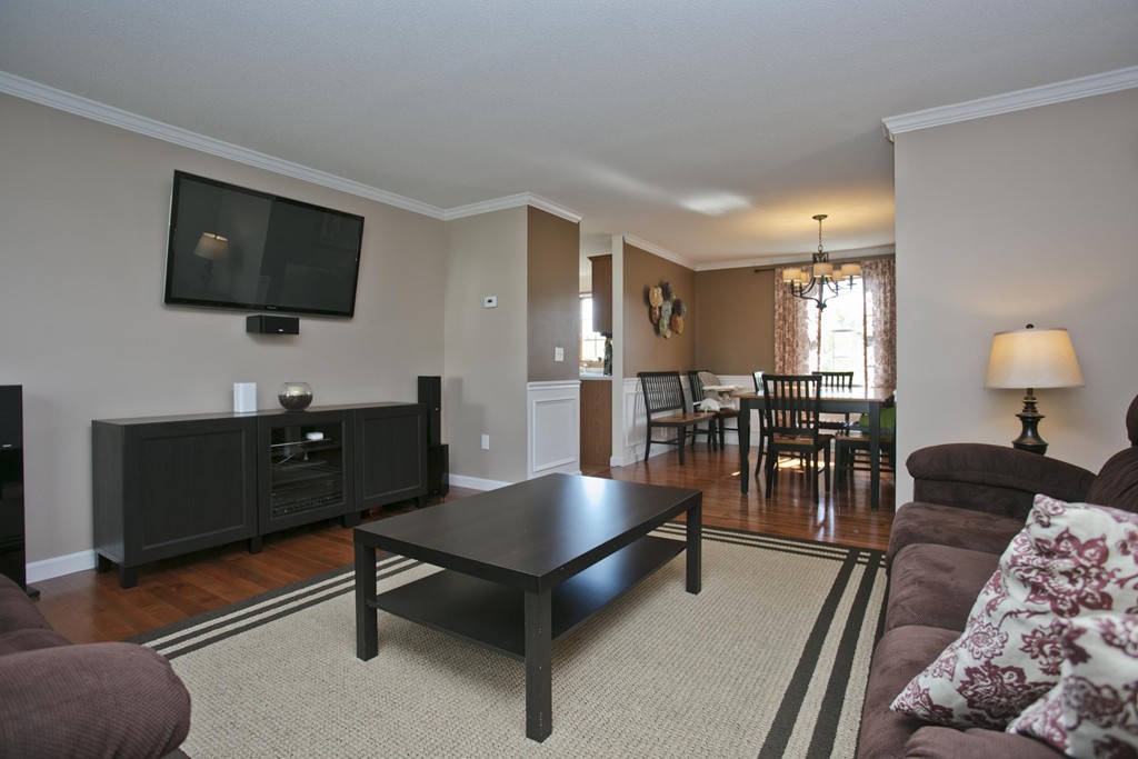 41 Gates Avenue Springfield, MA 01118 - Photo 6 of 27 Gallery Image 6