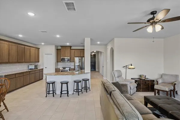 $2,800 | 4102 Sublett Way, Kaufman, TX 75142