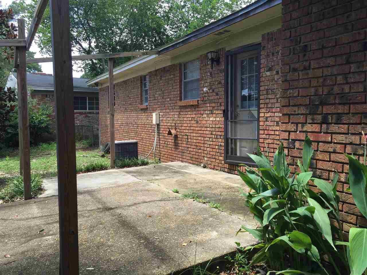 7045 Oakcliff Road Pensacola, FL 32526 - Photo 4 of 6 Gallery Image 4